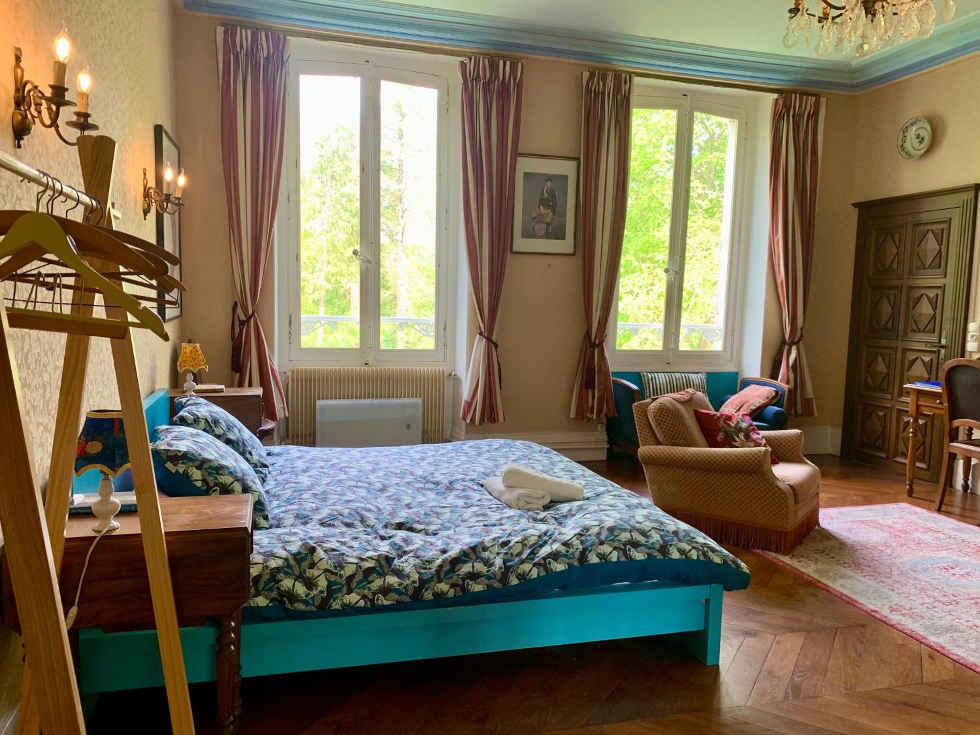 Yxie - Manoir Des Arts Bed & Breakfast Villeblevin Room photo
